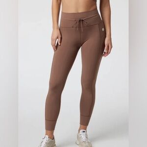 Vuori pocket leggings-nwot